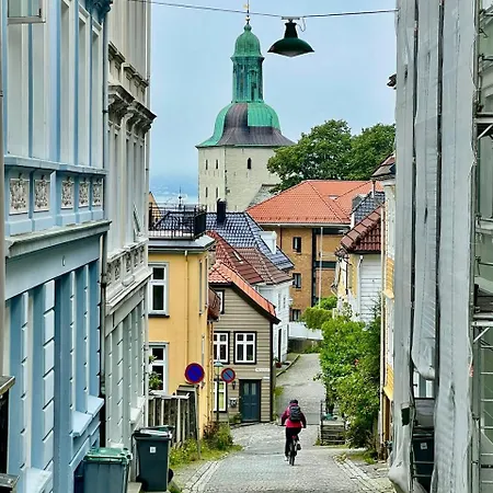 Cosy Bedroom By The Centre Kwatera prywatna *